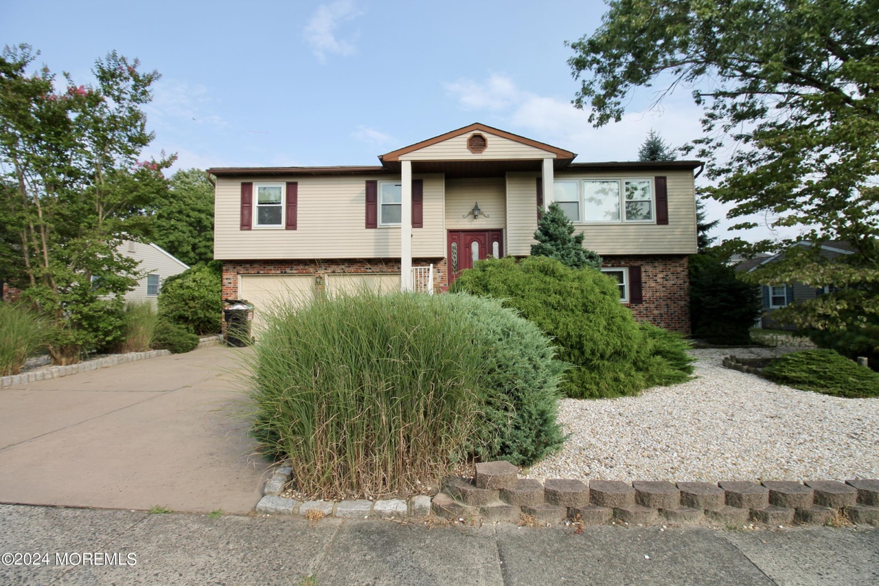 138 Pine Needle Street