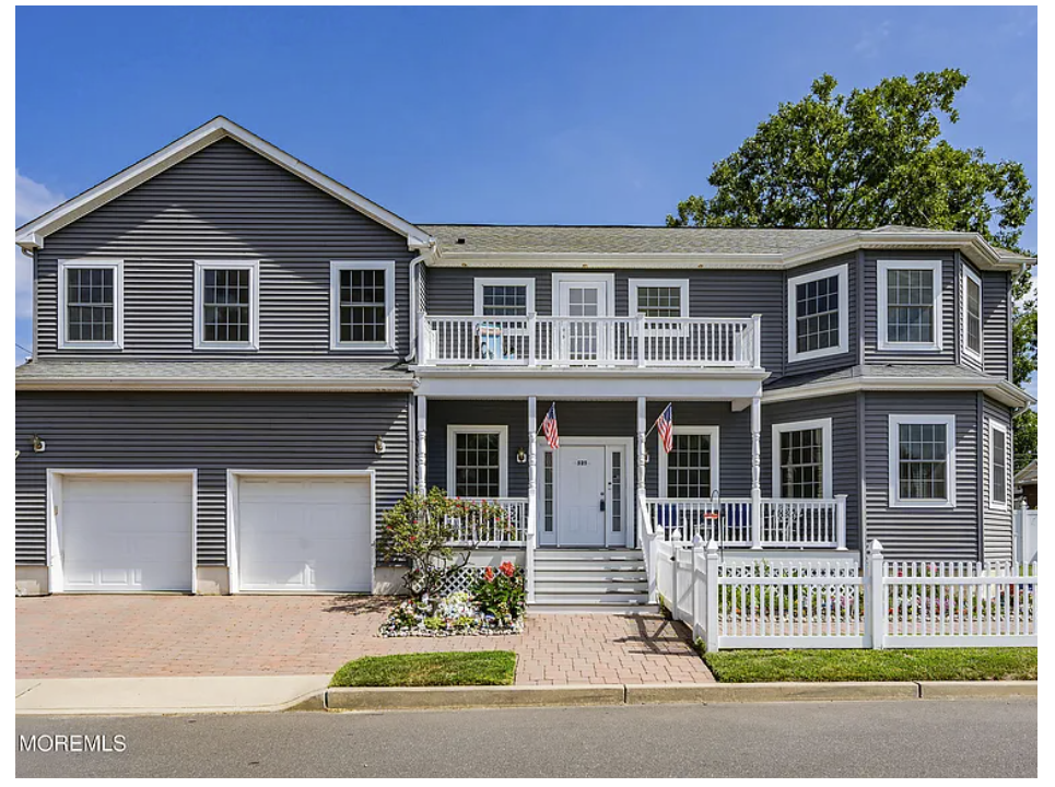 525 Bradley Boulevard